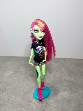 Poupée Monster High Ghoul Spirit Venus McFlytrap